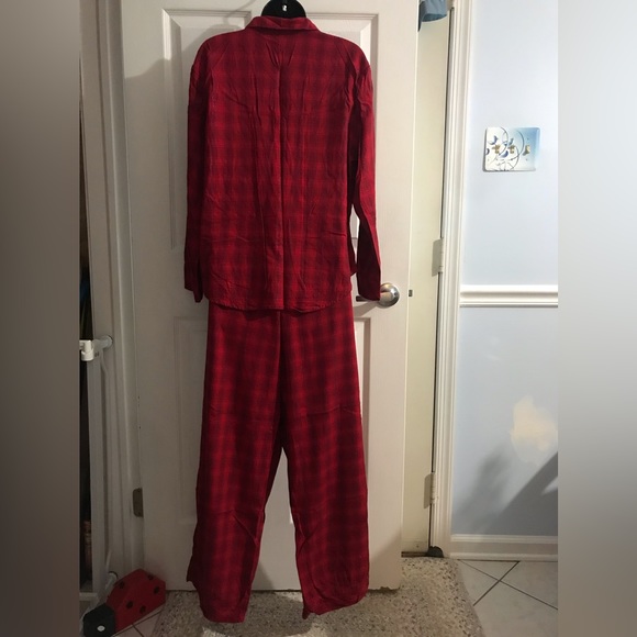 Victoria’s Secret red sparkly checkered 2-pc pajama set - Picture 4 of 16